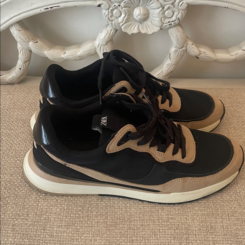 Zara Black and Tan Women's Sneakers - Picture 2 of 6